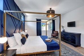 House, Multiple Beds, Pool Access, Pool View | 3 bedrooms, free WiFi, bed sheets - The Gryffin (Indio)