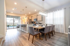 Ferienhaus, Mehrere Betten (3425 LW -Exquisite 5BR Villa Private ) | Speisen