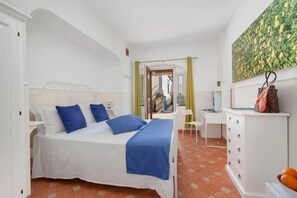 Huis, roken | 5 slaapkamers, wifi