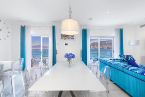 Villa, Raucher | 4 Schlafzimmer, schallisolierte Zimmer, WLAN