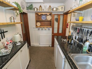 Cottage | Interior