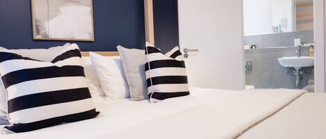 Stuga | 3 sovrum, individuell inredning, unika möbler och gratis wi-fi