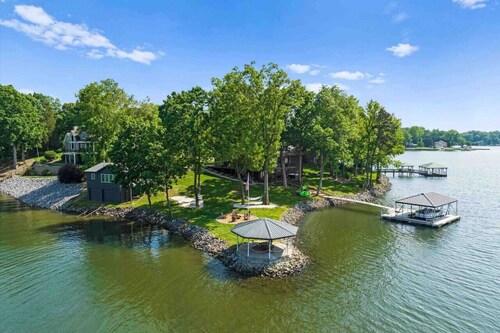 Whiskey Sunsets: Stunning Peninsula Retreat with Panoramic Lake Views, Dock, Hot Tub, and More!