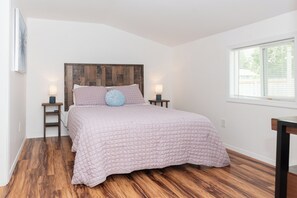 2 chambres, fer et planche à repasser, Wi-Fi, draps fournis