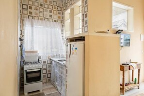 Casa família | Cozinha privada | Geladeira, micro-ondas, fogão, máquina de café expresso