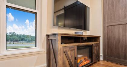 Farmhouse on 8 acres