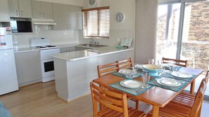 Micro-ondes, four, plaque de cuisson