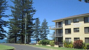 Exterior - Flinders Lodge Unit 3 - Lifestyle Yamba (YAMBA)