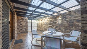 Dining - Doncaster 2 - Lifestyle Yamba (YAMBA)