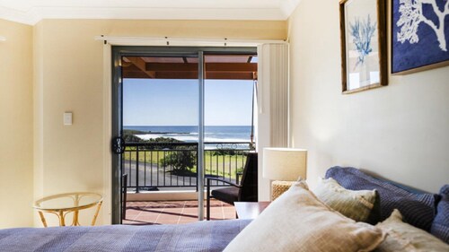 Breakers Block 1 Unit 11 - Lifestyle Yamba