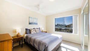 3 bedrooms, WiFi, bed sheets - Breakers Block 1 Unit 11 - Lifestyle Yamba (YAMBA)
