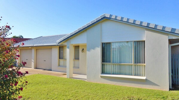 Exterior - Blue Mariner - Lifestyle Yamba (YAMBA)