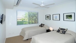 3 bedrooms, WiFi, bed sheets
