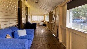 TV - Harburside - Lifestyle Yamba (YAMBA)