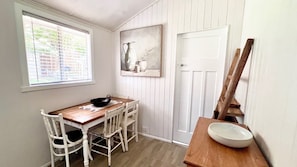 Dining - Surfside - Lifestyle Yamba (YAMBA)