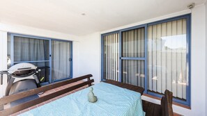 Outdoor dining - Ocean Spirit - Lifestyle Yamba (YAMBA)