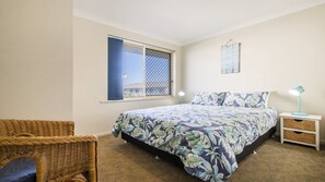 3 bedrooms, iron/ironing board, WiFi