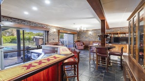 Interior - Marina Views - Lifestyle Yamba (YAMBA)