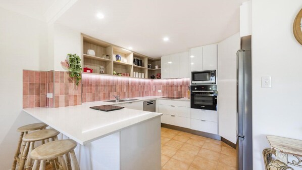 Microwave, stovetop, dishwasher