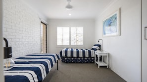 2 bedrooms, WiFi, bed sheets