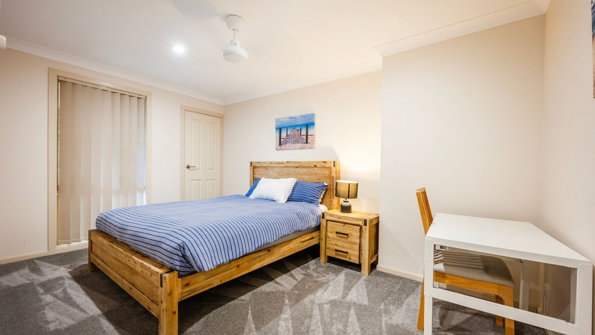 4 bedrooms, WiFi, bed sheets