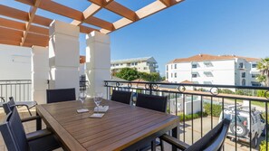 Outdoor dining - Breakers Block 5 Unit 6 - Lifestyle Yamba (YAMBA)