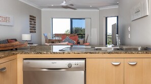 Interior - The Sands Unit 36 - Lifestyle Yamba (YAMBA)