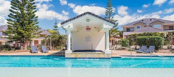 The Sands Unit 59, TOP NOTCH