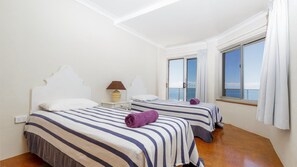 3 多间卧室、免费 WiFi、床单