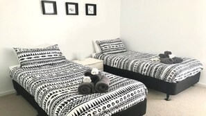 2 bedrooms, WiFi, bed sheets