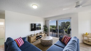Smart TV - Romiaka Unit 1 - Lifestyle Yamba (YAMBA)