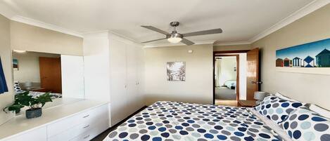 2 bedrooms, iron/ironing board
