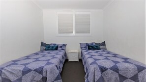 2 bedrooms - Craigmore On The Beach Unit 6 - Lifestyle Yamba (YAMBA)