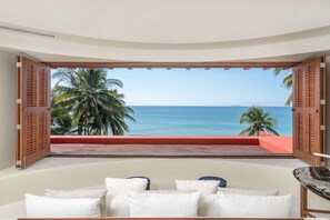 Property grounds - Stunning Beachfront Villa, Fully Staffed w/ access to St Regis, 4 Seasons & More (Punta Mita)