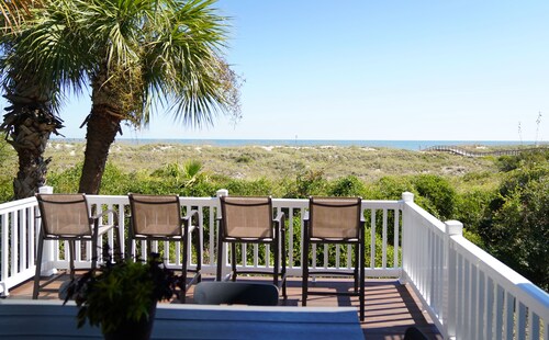 Oceanfront Family Tybee Townhome