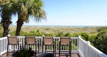 Oceanfront Family Tybee Townhome