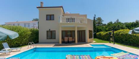 Villa, accessible aux personnes à mobilité réduite