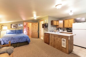 8 Schlafzimmer, Bügeleisen/Bügelbrett, kostenloses WLAN, Bettwäsche