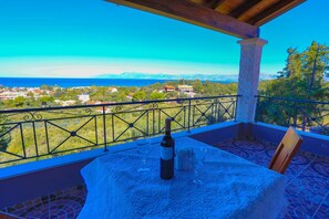 Villa | Iron/ironing board, WiFi