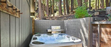 Ferienhaus, Mehrere Betten, Whirlpool | Unterkunftsgelände