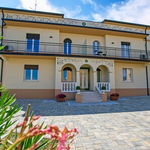 Apartment | 2 bedrooms, Internet - Villa Mimosa - Appartamento 2 (Desenzano del Garda)