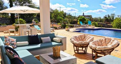 Villa Santa Barbara by Portucasa