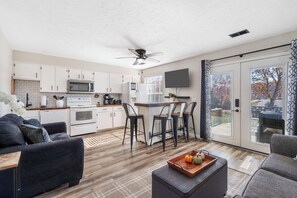 Interior - Kim's Dream Retreat - In the Heart of the Ozarks (Branson)