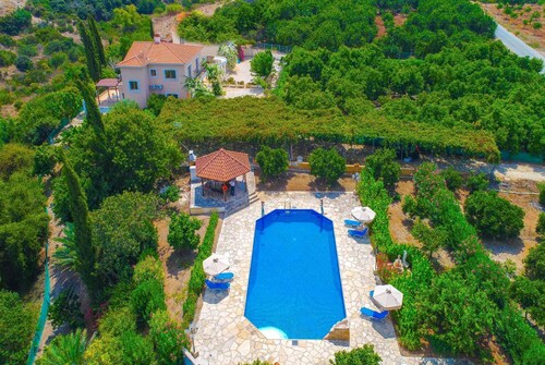 Villa Athina Finiki in Latchi
