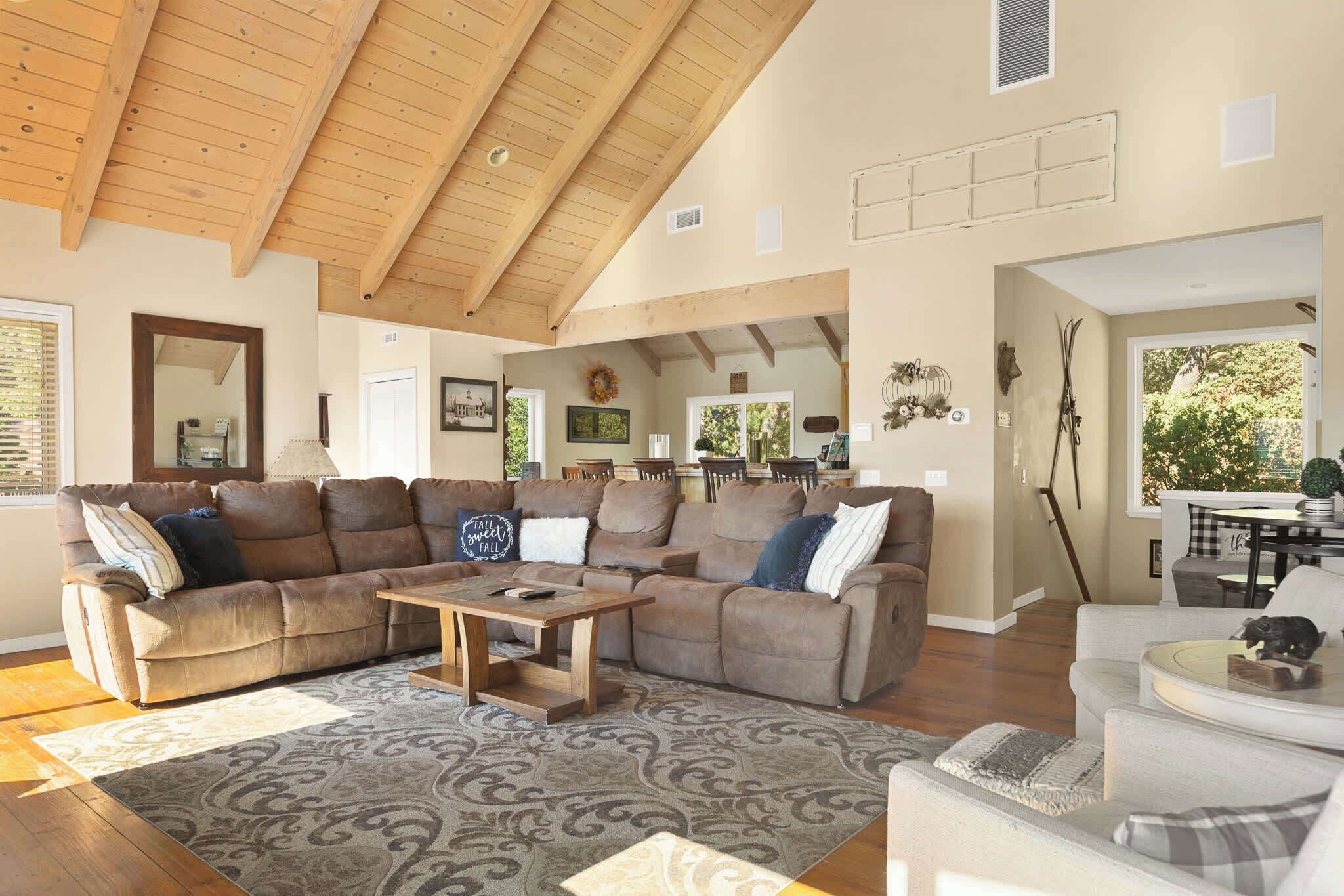 House, Multiple Beds, Patio, Mountain View (Bearfoot Lodge at Lake Arrowhead) | Living area | 42-inch flat-screen TV with digital channels, fireplace