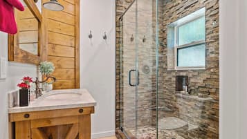 House, Multiple Beds, Patio, Mountain View (Bearfoot Lodge at Lake Arrowhead) | Bathroom | Hair dryer, towels
