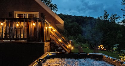 SPA , bubbly, privacy in the woods, near city / SPA, intimité, proche de Québec