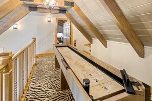 Game room - Cozy Mountain Home Near Ski Slopes (Blowing Rock)