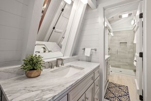 Shower, towels