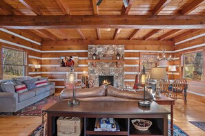 TV, fireplace, ping pong